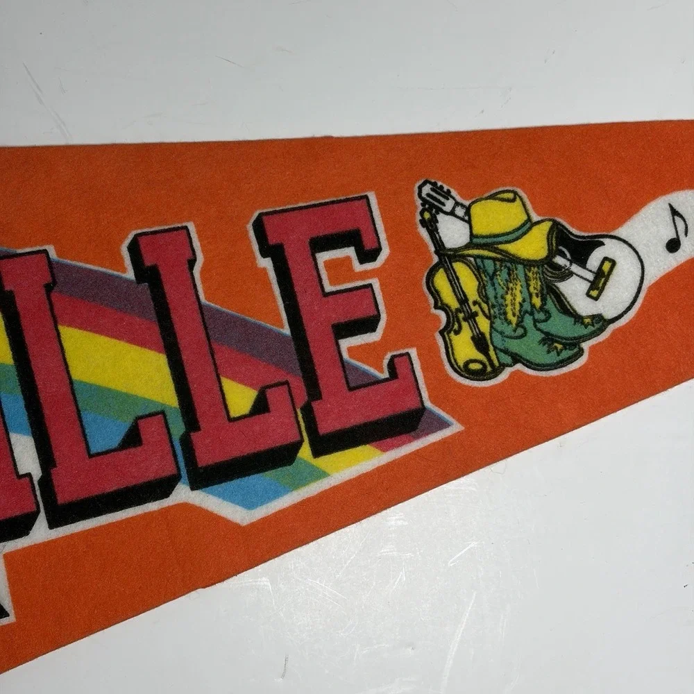 Vintage Felt Pennant Nashville Music‎ City USA Country Music 26